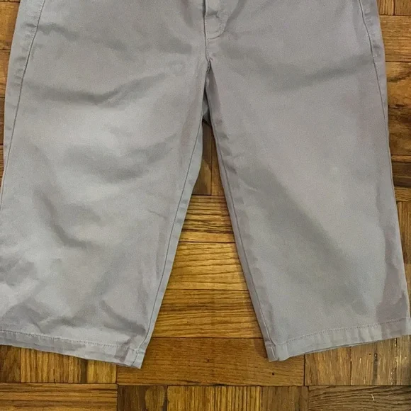 Vince khaki shorts size: 2